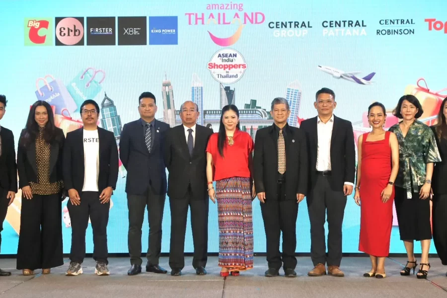 ASEAN-India-Shoppers-in-Thailand-1